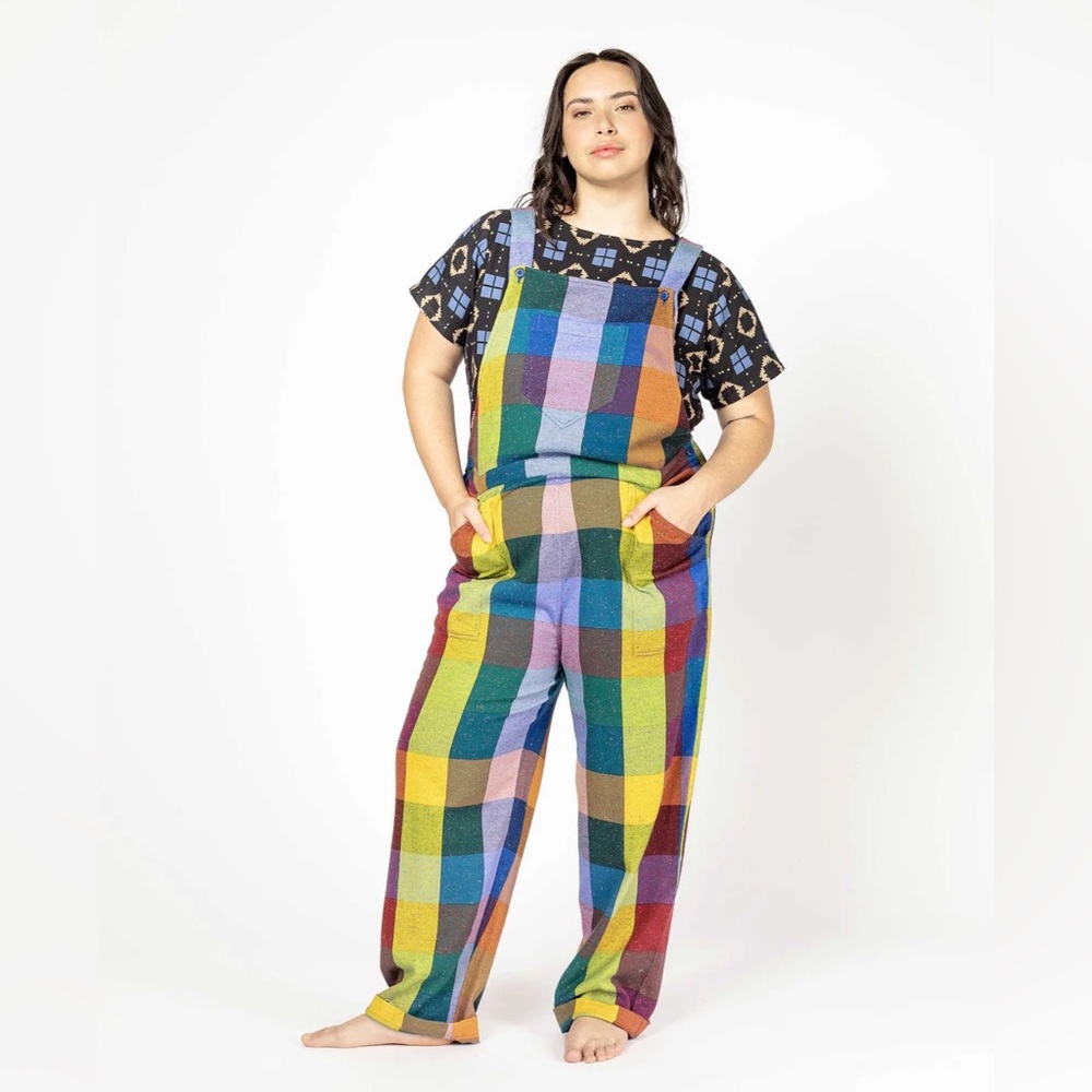 🌈Peggy overall in dazzle. Size small. The textile is GORGEOUS.